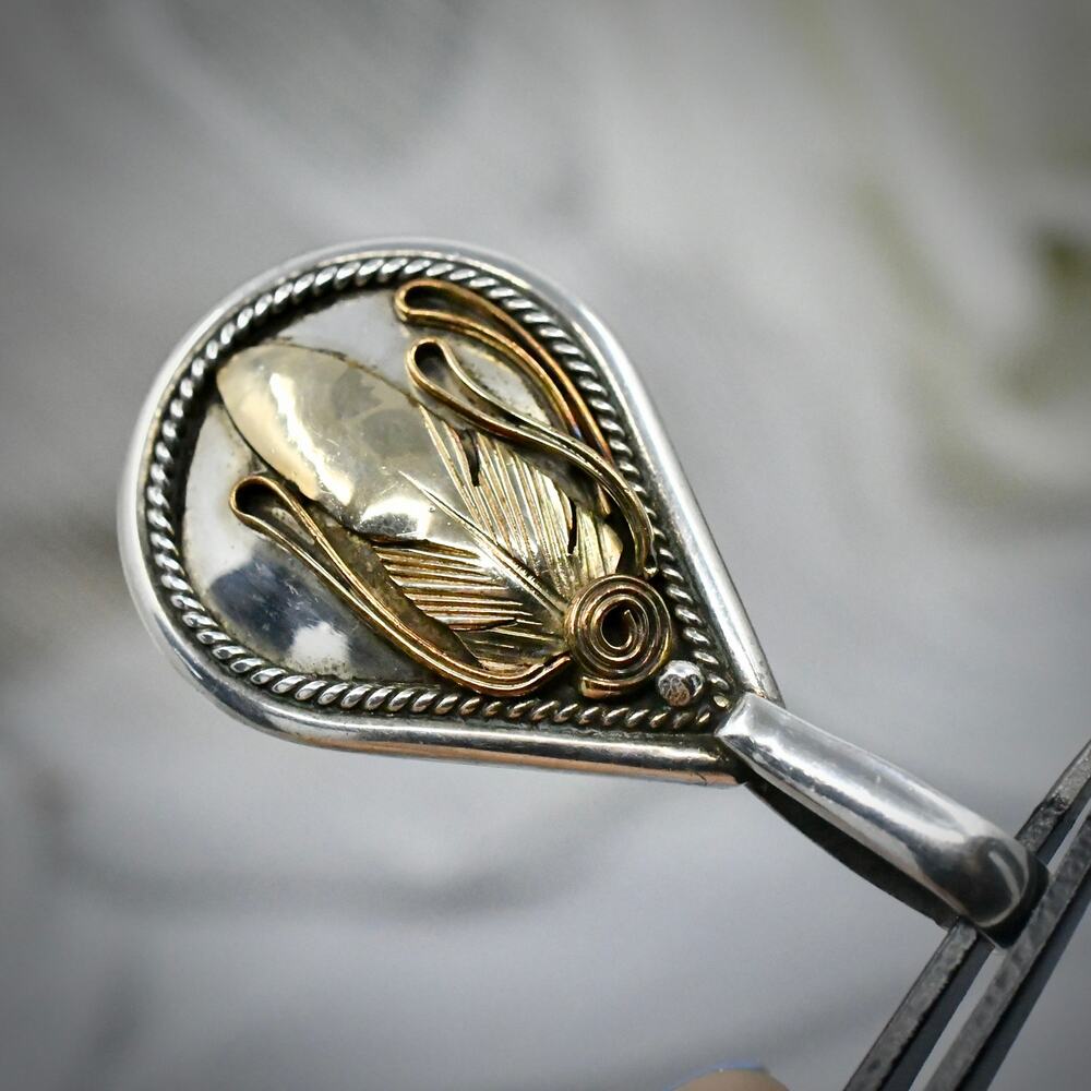 Navajo Justin Morris Sterling Silver 12KGF Feather Teardrop Pendant 8.14g